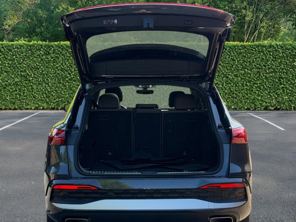 Used 2025 Audi Q5 Premium w/ Convenience Package AWD/4WD image 4