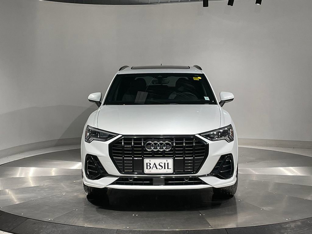 Used 2025 Audi Q3 2.0T Premium w/ Convenience Package image 9