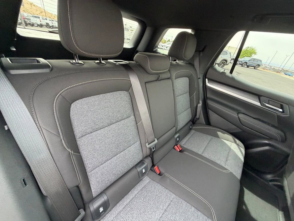 New 2026 GMC Terrain Elevation w/ Technology Package II FWD image 15