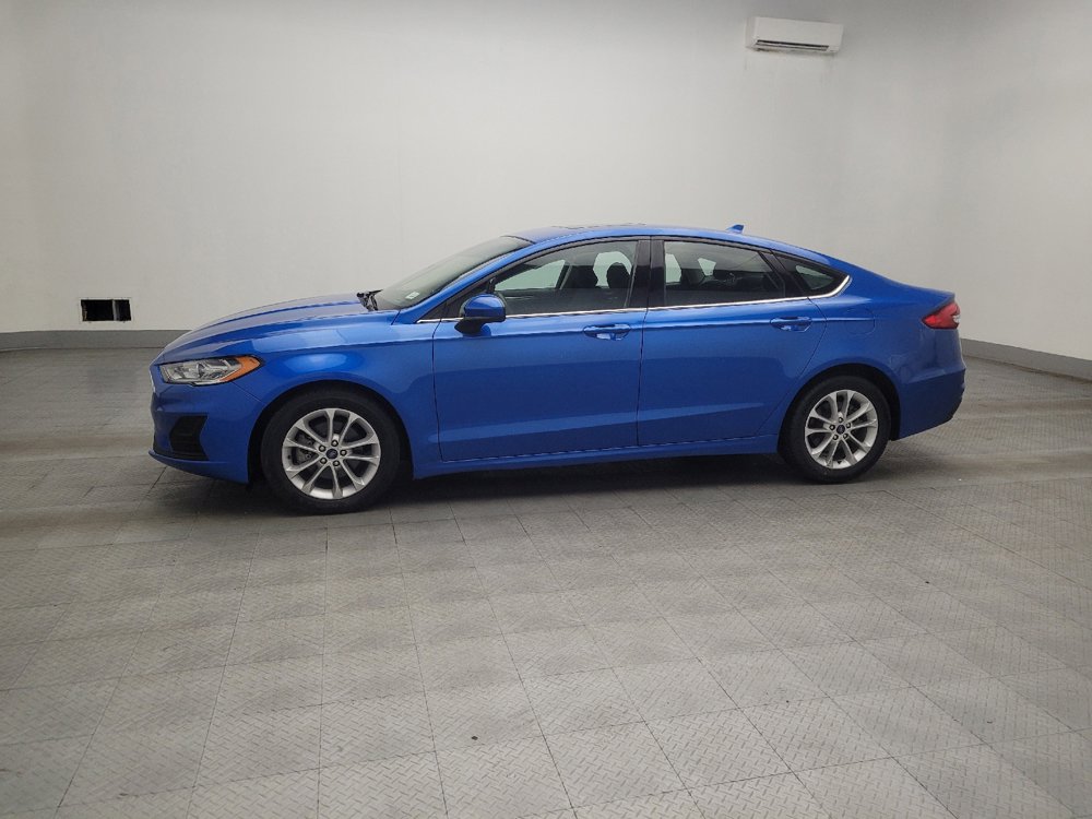 Used 2020 Ford Fusion SE FWD image 2