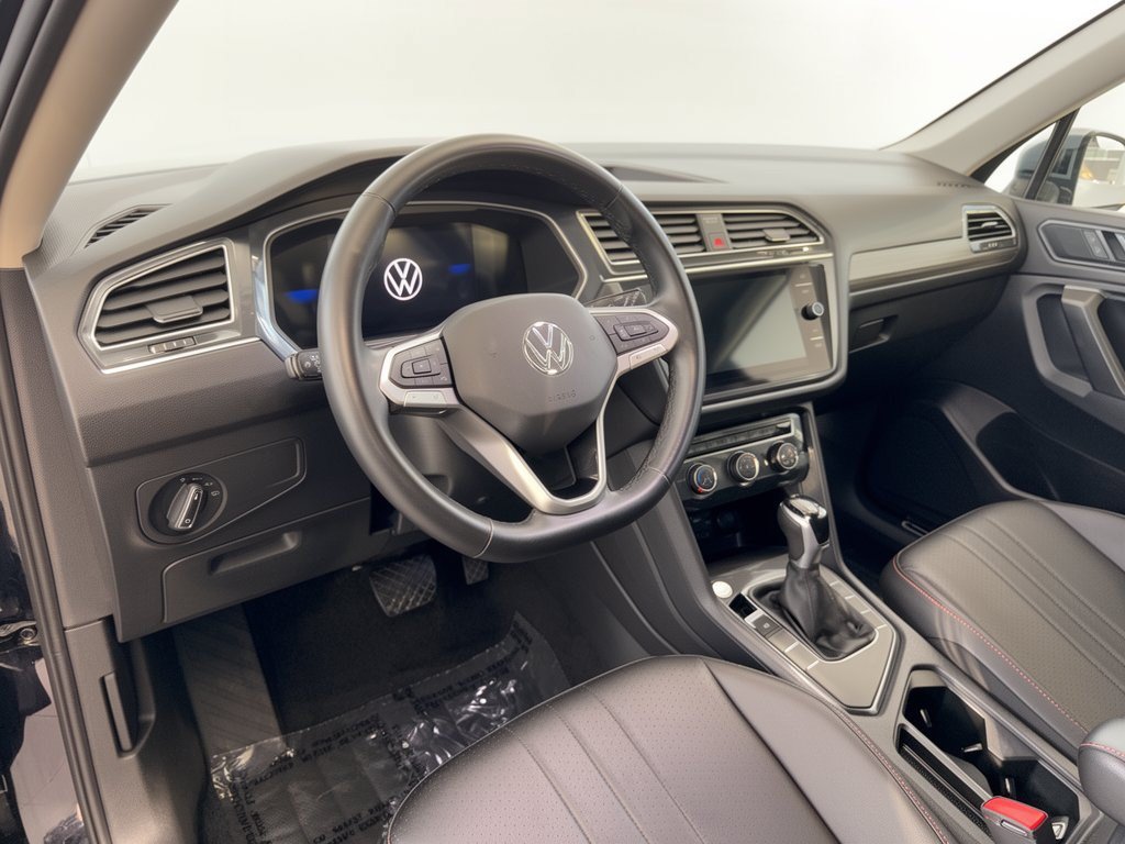 Used 2024 Volkswagen Tiguan Wolfsburg Edition FWD image 4
