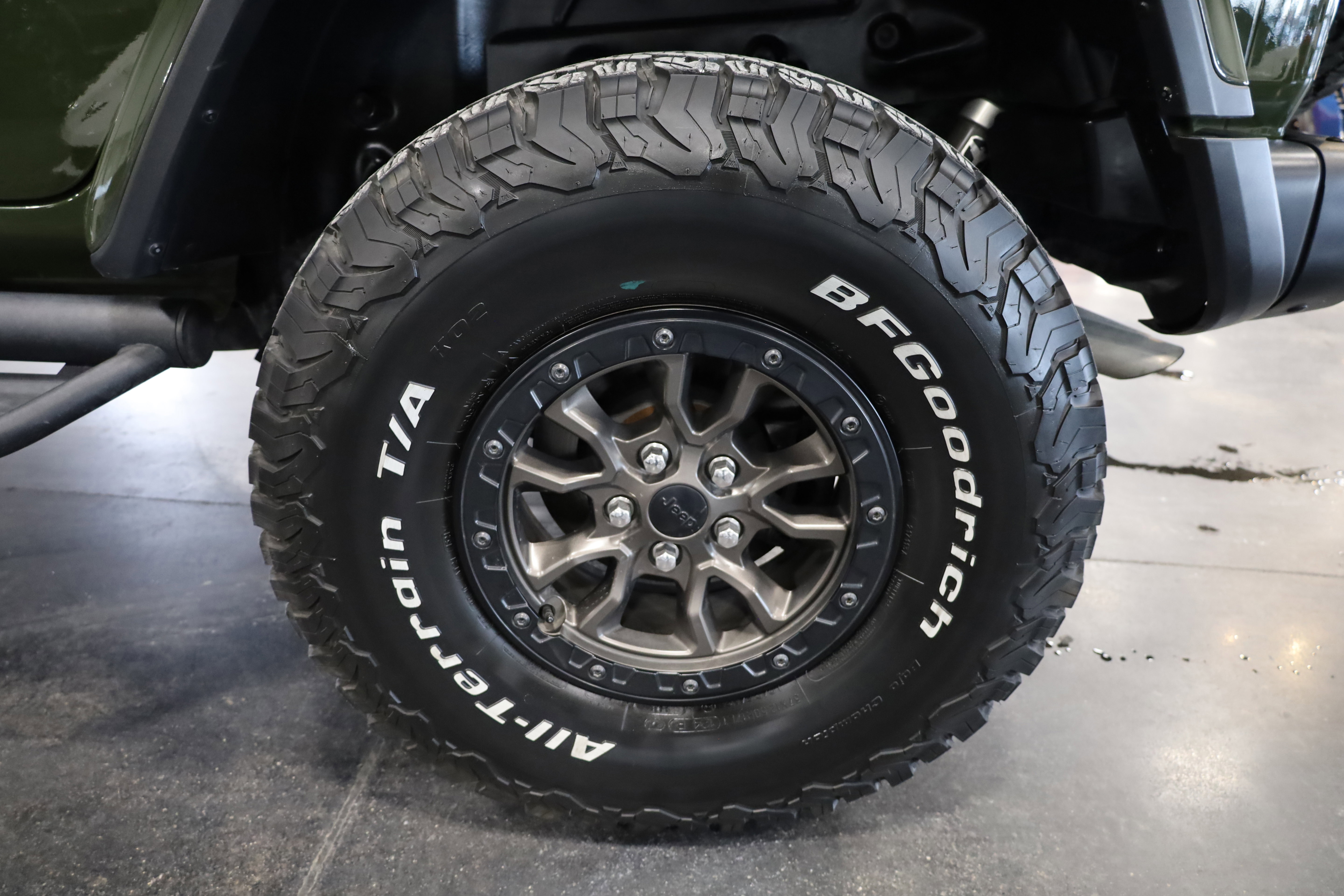 Used 2021 Jeep Wrangler Unlimited Rubicon w/ Trailer Tow Package image 12