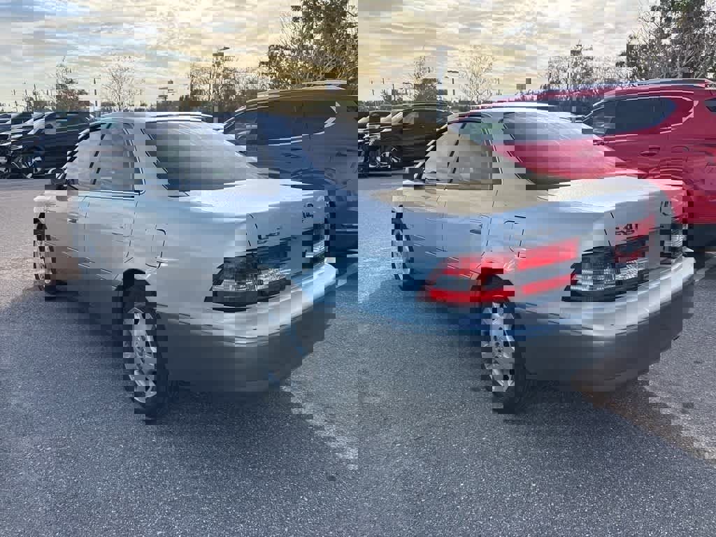 Used 2000 Lexus ES 330 image 2