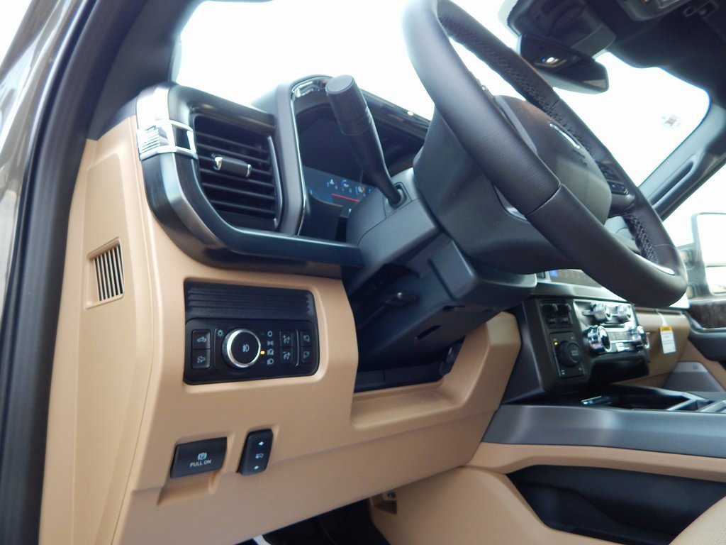 New 2026 Ford F250 4x4 Crew Cab Super Duty image 18