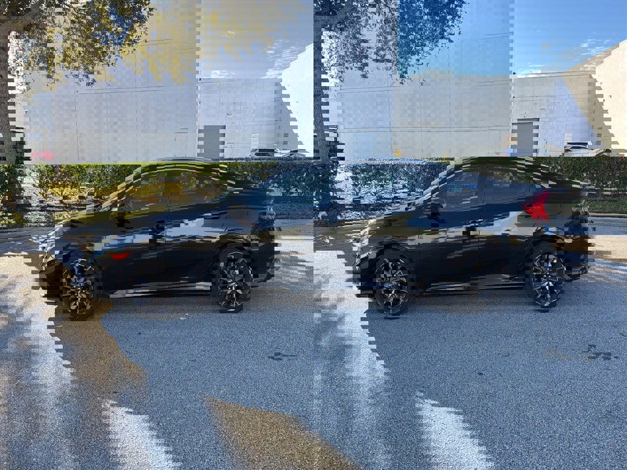 Used 2019 Honda Civic Sport image 2