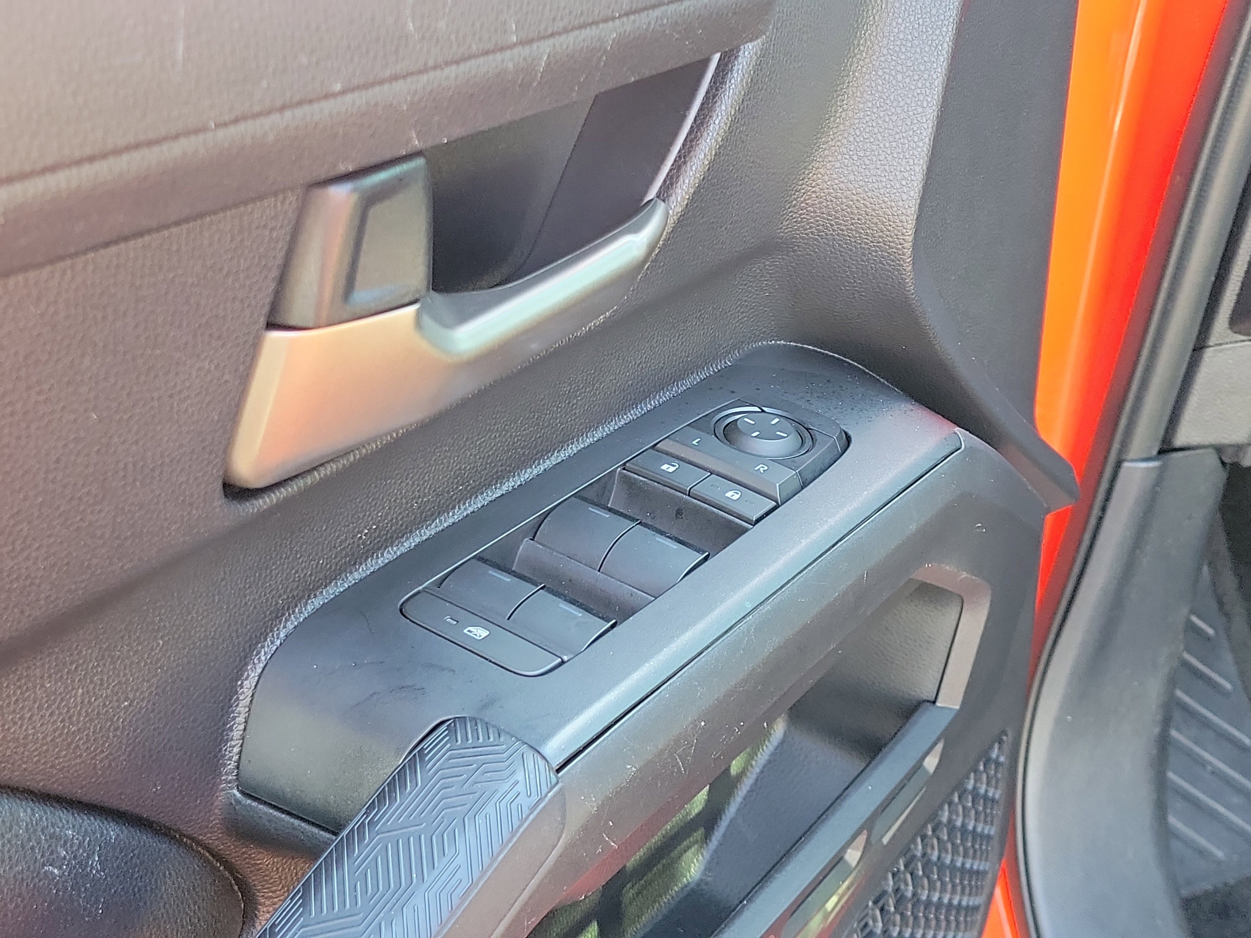 Used 2024 Toyota Tacoma TRD Off-Road image 20