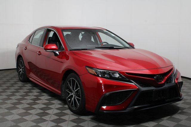 Used 2024 Toyota Camry SE