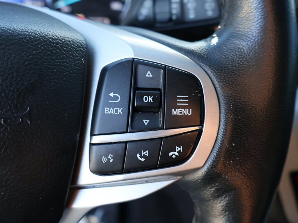 Used 2023 Ford Explorer XLT w/ Equipment Group 202A RWD image 48
