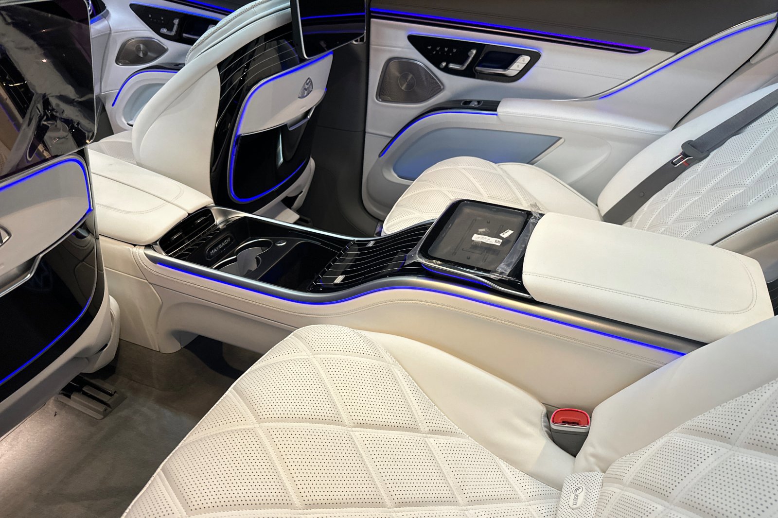 New 2025 Mercedes-Benz Maybach EQS 680 4MATIC image 21