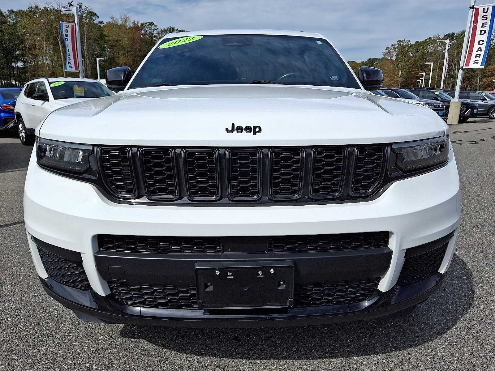 Used 2022 Jeep Grand Cherokee L Laredo image 2