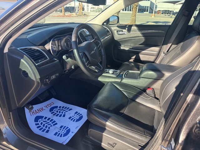 Certified 2022 Chrysler 300 Touring L w/ Comfort Group image 19