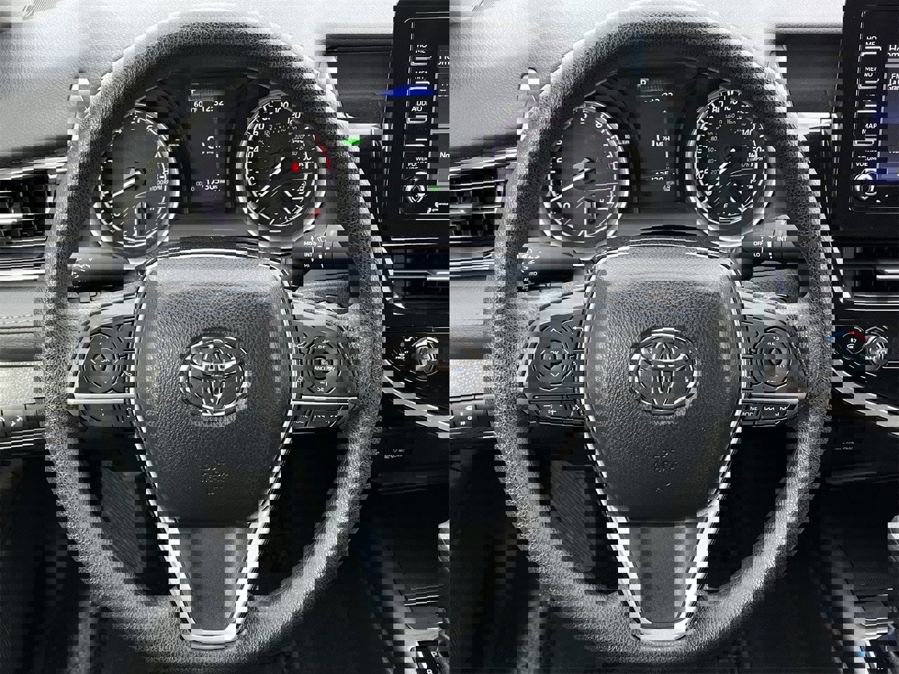 Used 2024 Toyota Camry LE image 11