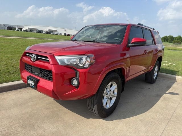 Used 2022 Toyota 4Runner SR5 RWD image 2