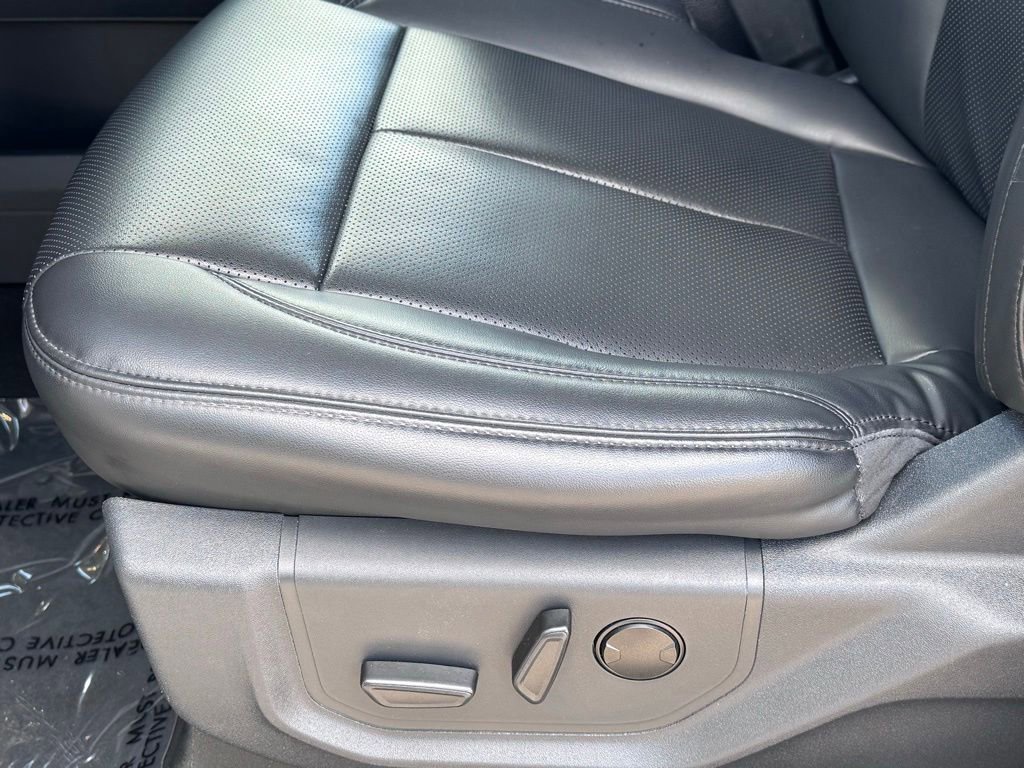 Used 2024 Ford Expedition Max XLT RWD image 32
