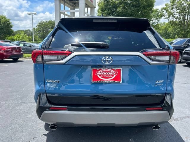 Used 2025 Toyota RAV4 XSE AWD/4WD image 8