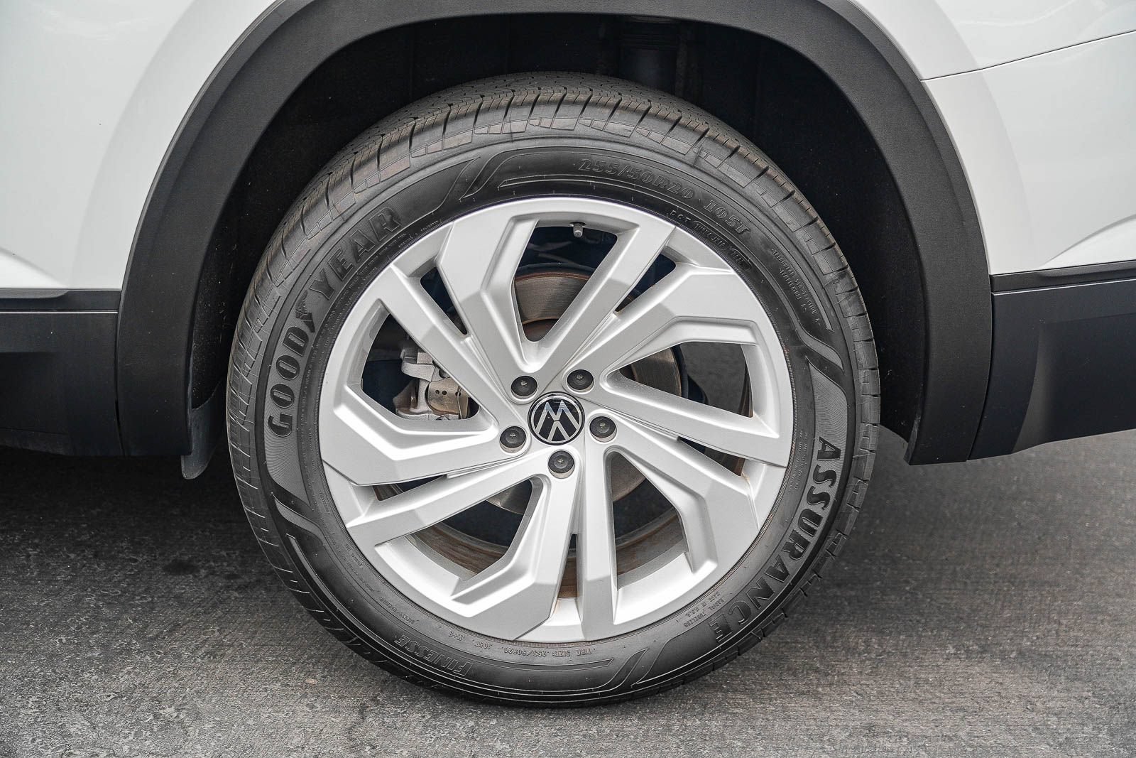 Certified 2023 Volkswagen Atlas SE FWD image 11
