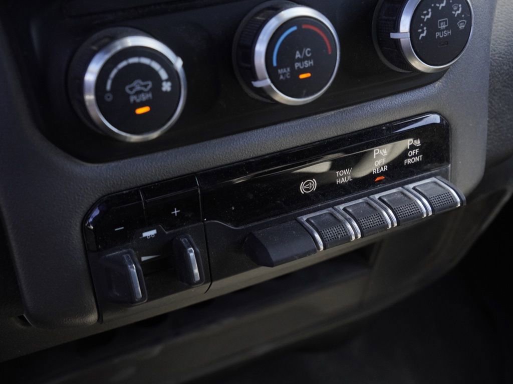 Certified 2024 RAM 2500 Big Horn w/ Off Road Package AWD/4WD image 19