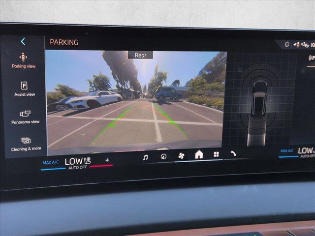 Used 2025 BMW X3 xDrive30i w/ Convenience Package image 14