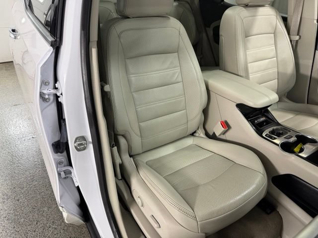 Used 2023 GMC Terrain Denali w/ LPO, Floor Liner Package AWD/4WD image 26