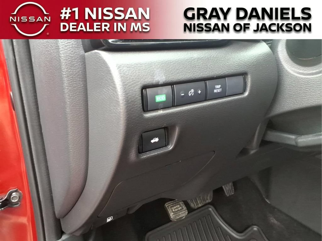 Used 2022 Nissan Sentra SV w/ All-Weather Package FWD image 12