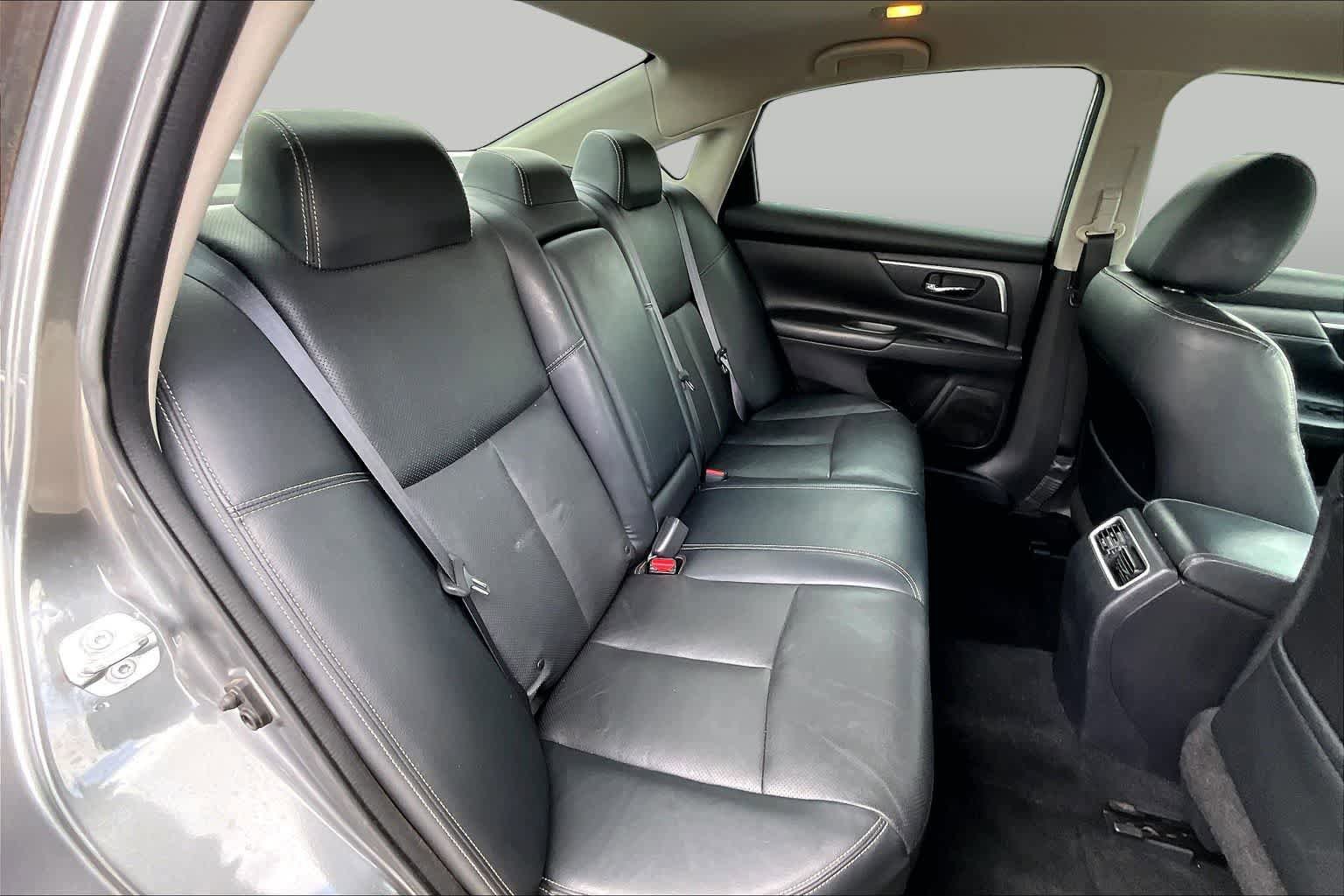 Used 2018 Nissan Altima 2.5 SL FWD image 19