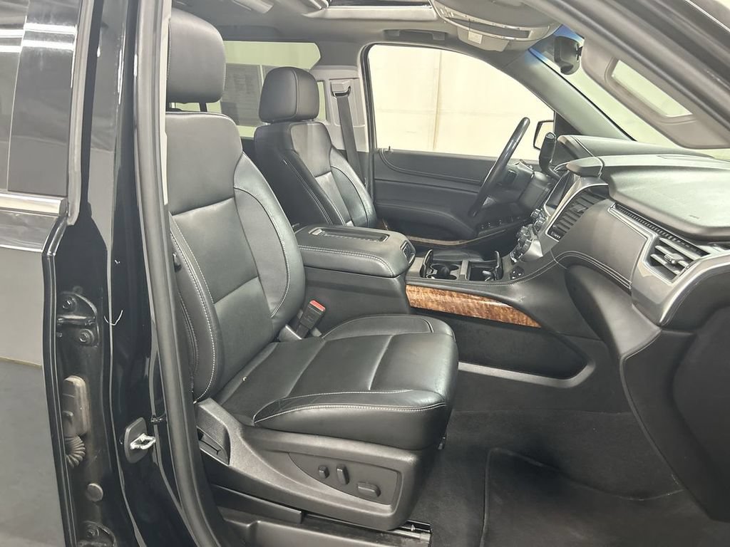 Used 2020 Chevrolet Tahoe Premier AWD/4WD image 24