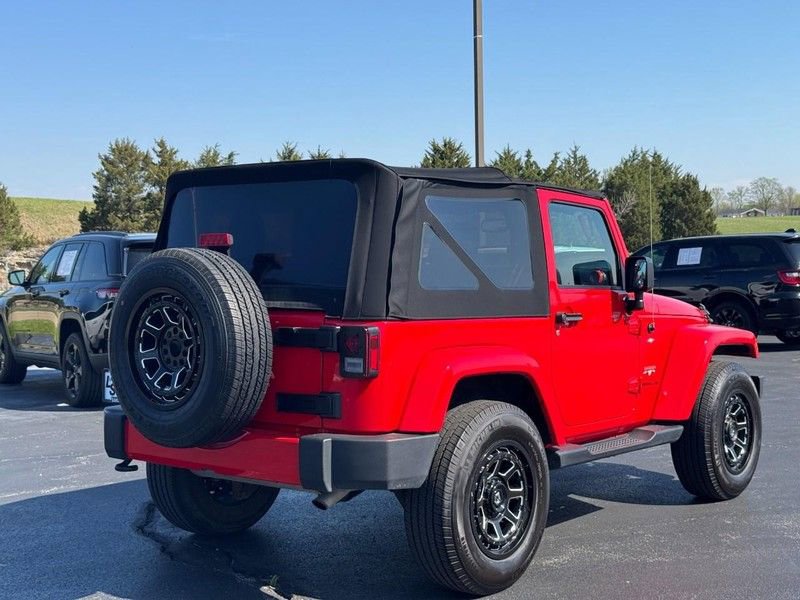 Used 2016 Jeep Wrangler Sahara w/ Connectivity Group image 3