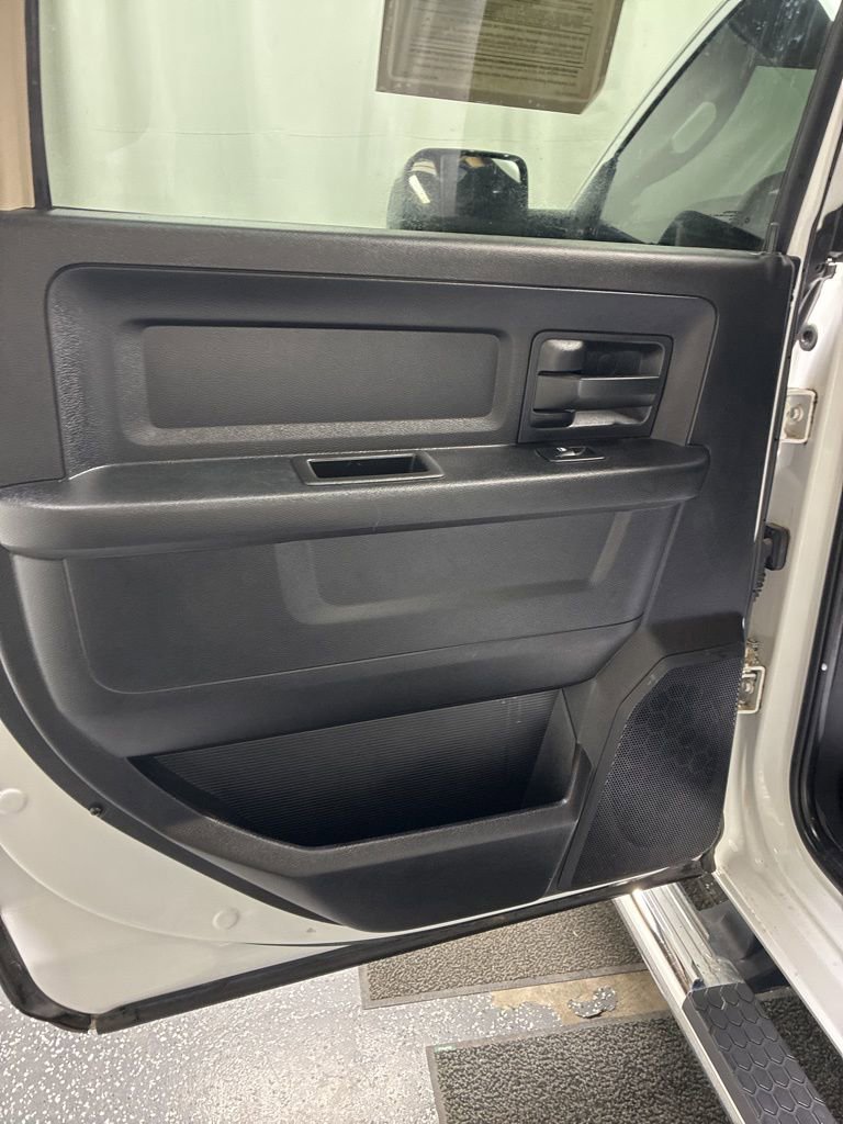 Used 2018 RAM 2500 Tradesman w/ Chrome Appearance Group image 22