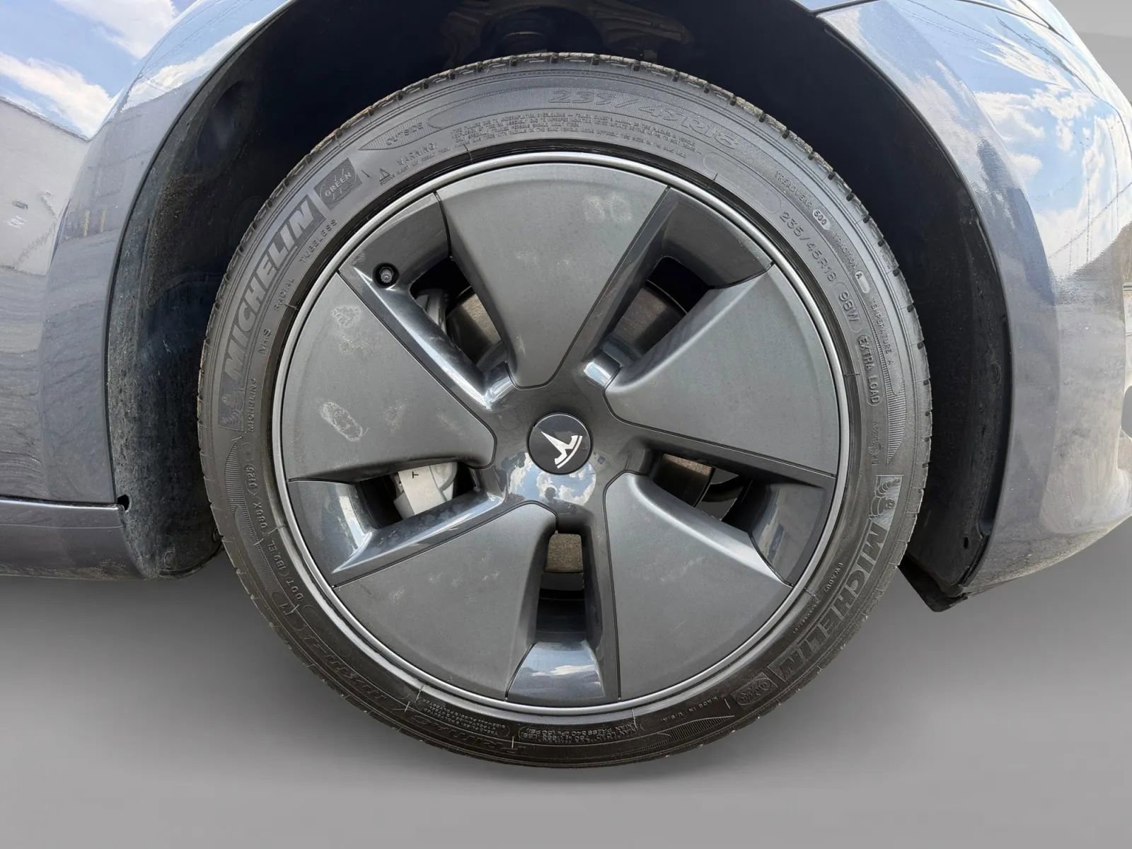 Used 2023 Tesla Model 3 Standard Range RWD image 37
