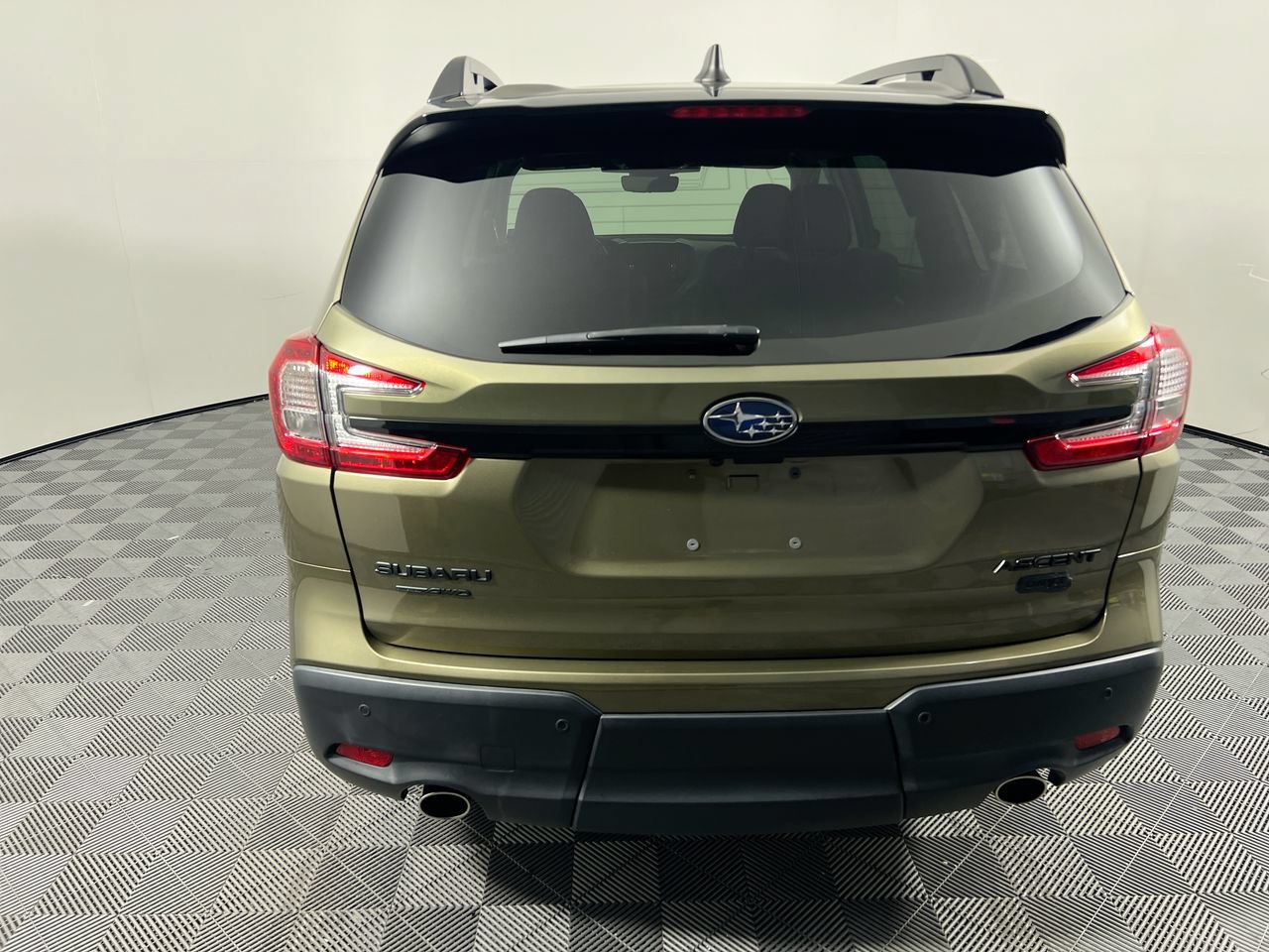 Used 2024 Subaru Ascent Onyx Edition AWD/4WD image 4