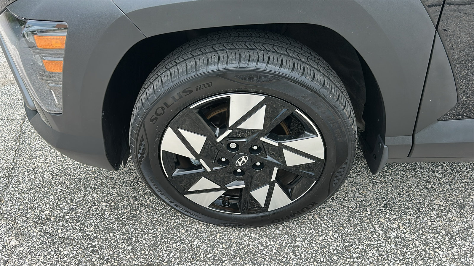 Used 2024 Hyundai Kona SEL AWD/4WD image 8
