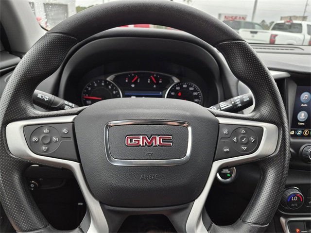 Used 2024 GMC Terrain SLE w/ Driver Convenience Package image 28