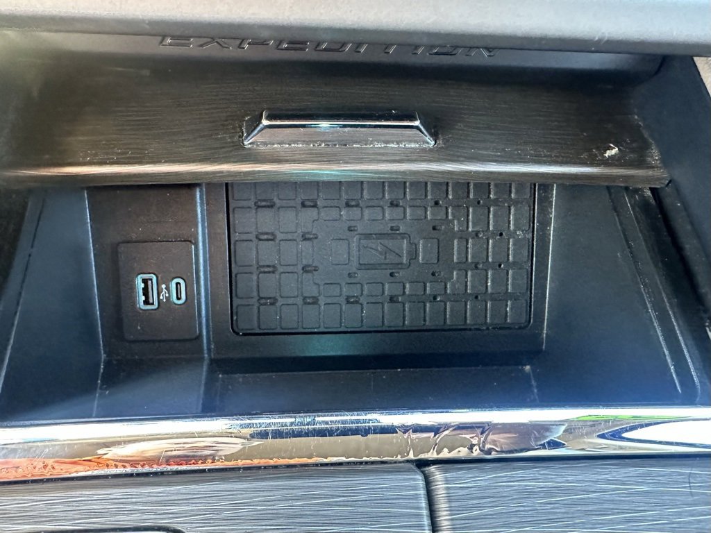 Used 2023 Ford Expedition Max Limited image 37