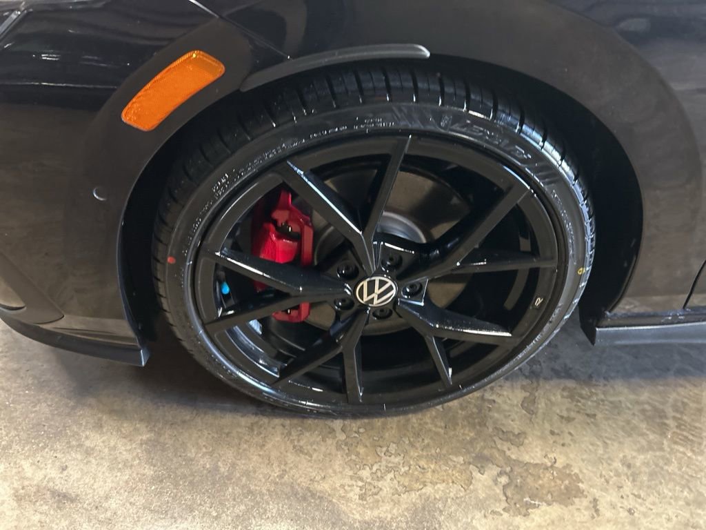 Used 2024 Volkswagen GTI Autobahn image 10