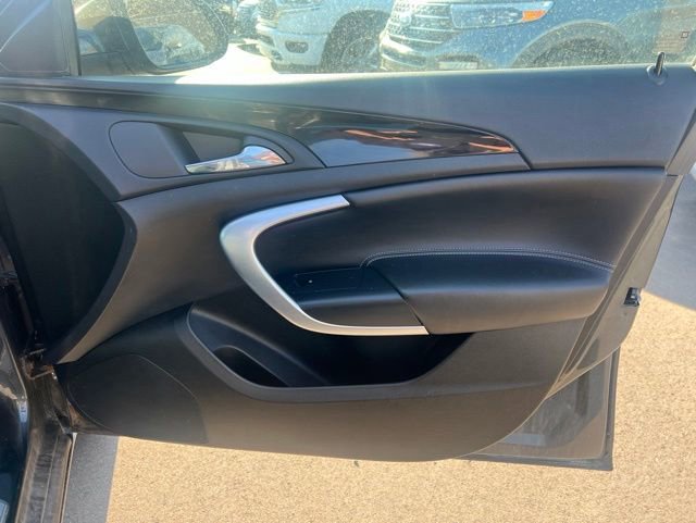 Used 2013 Buick Regal Leather FWD image 10