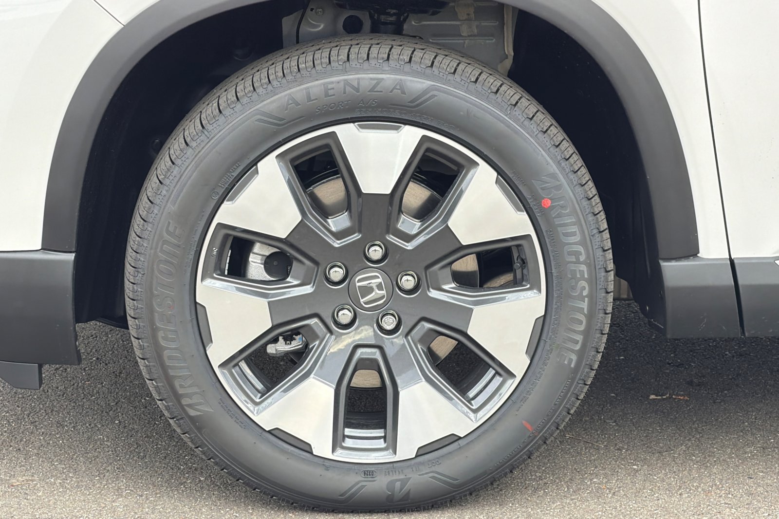 New 2026 Honda Pilot Touring image 33