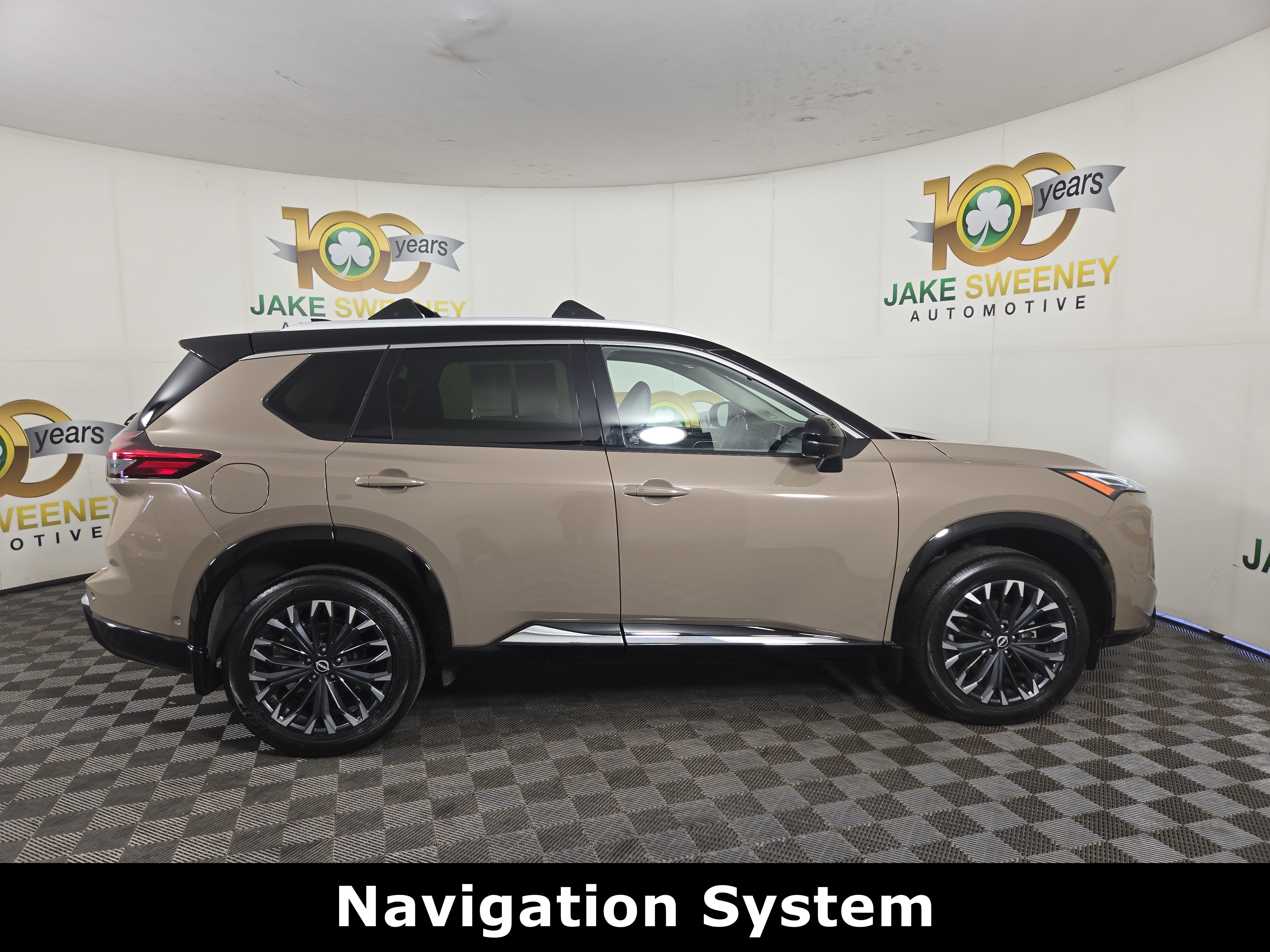 Used 2024 Nissan Rogue Platinum w/ Platinum Premium Package AWD/4WD image 10