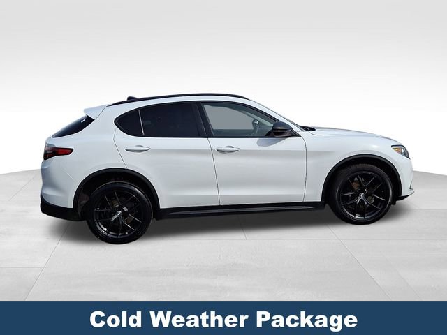 Used 2019 Alfa Romeo Stelvio Sprint w/ Nero Edizione image 9