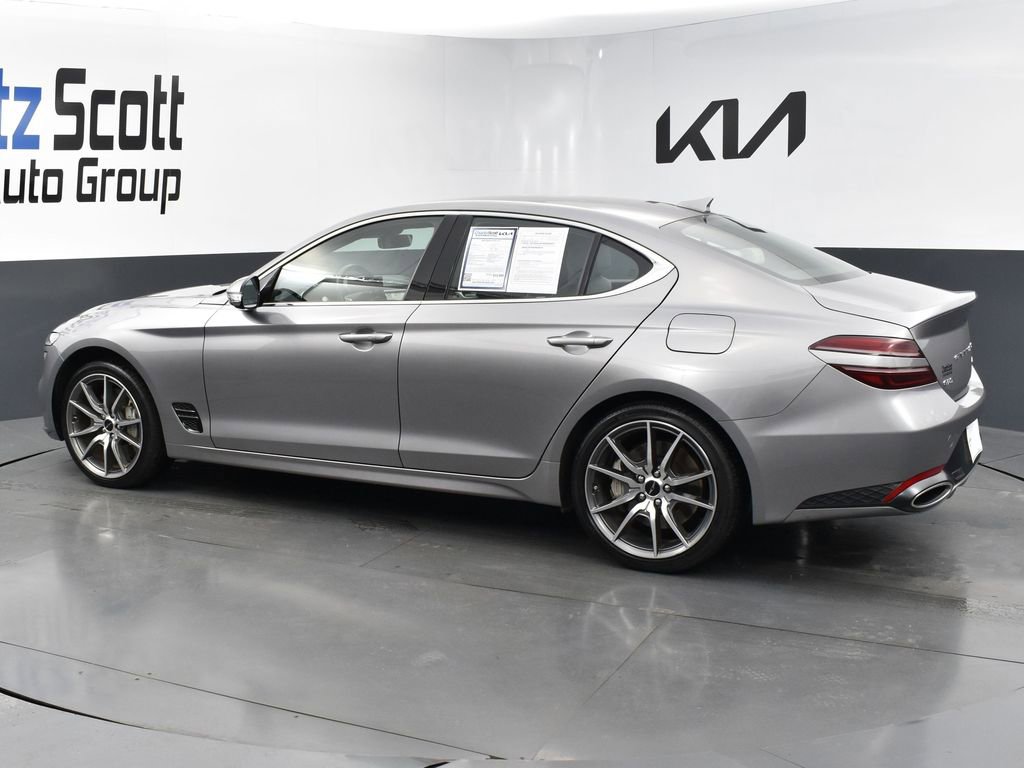 Used 2025 Genesis G70 2.5T image 3