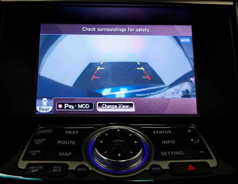 Used 2014 INFINITI QX70 AWD w/ Premium Package image 28