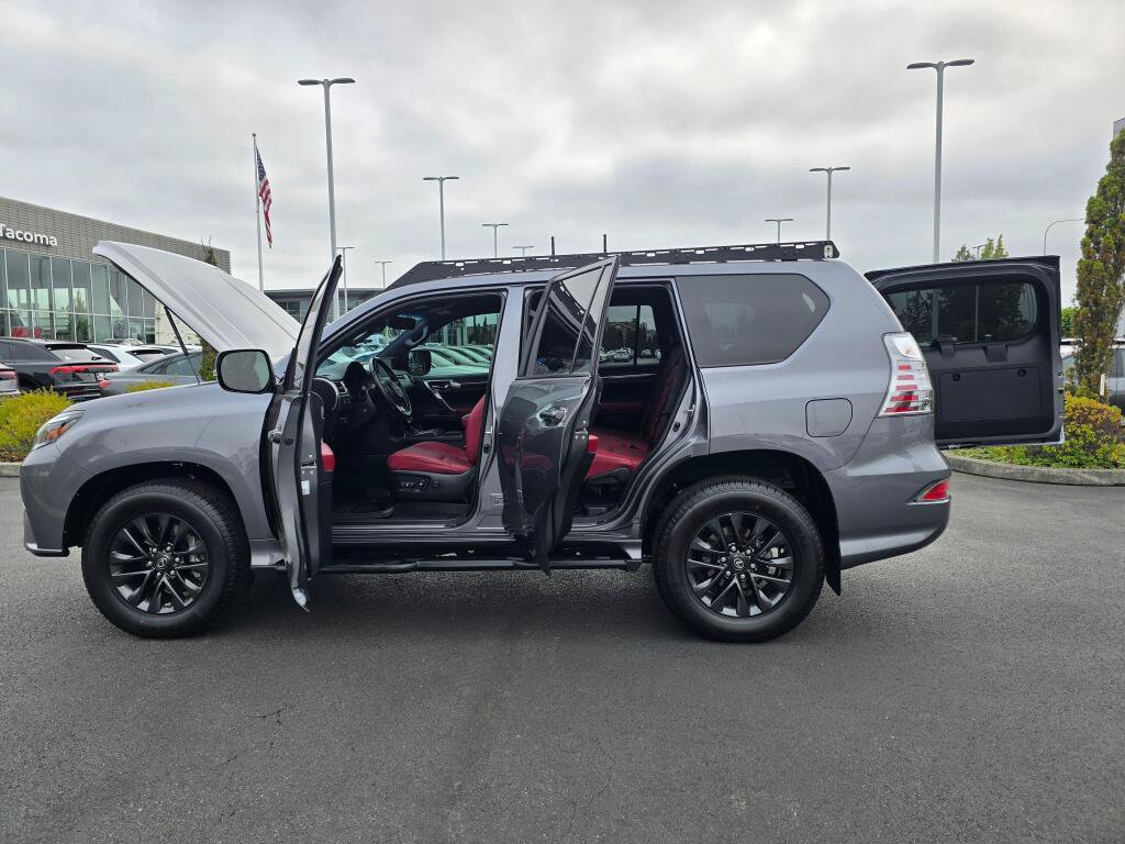 Used 2023 Lexus GX 460 Premium w/ Premium Package AWD/4WD image 12