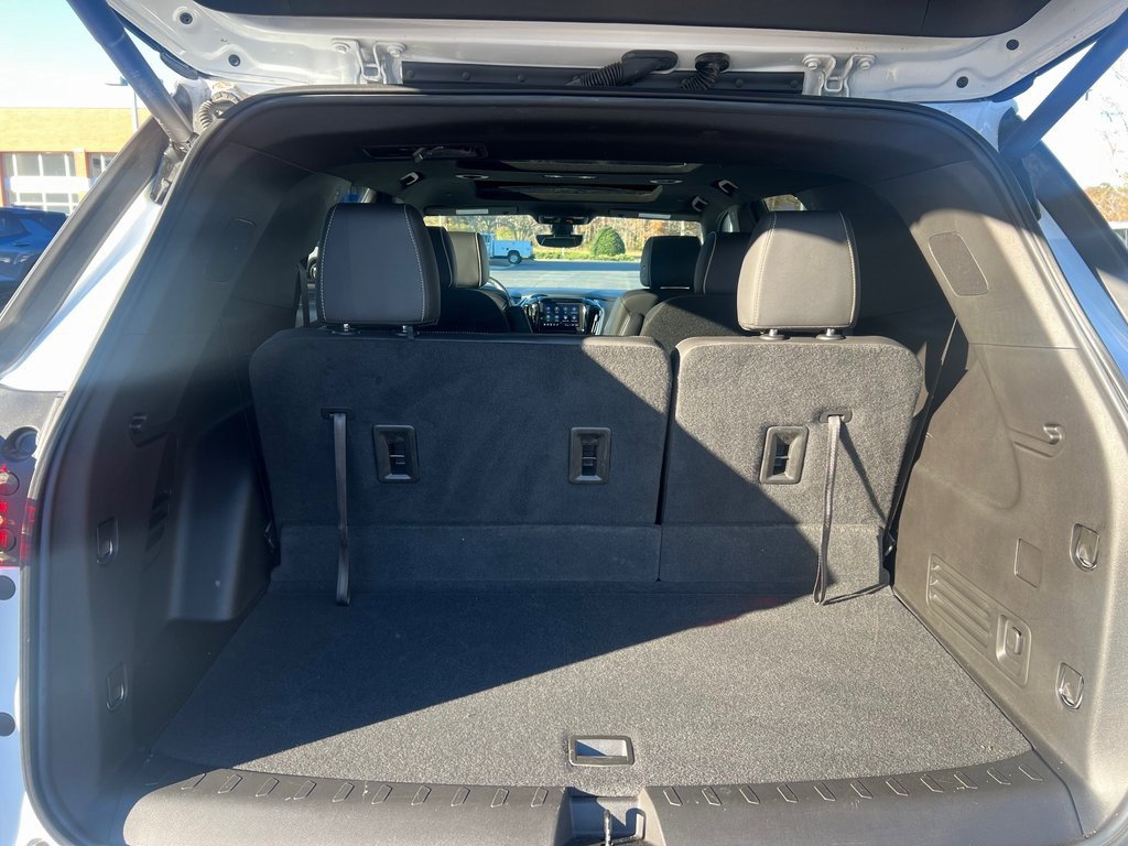 Used 2022 Chevrolet Traverse Premier w/ Redline Edition image 22