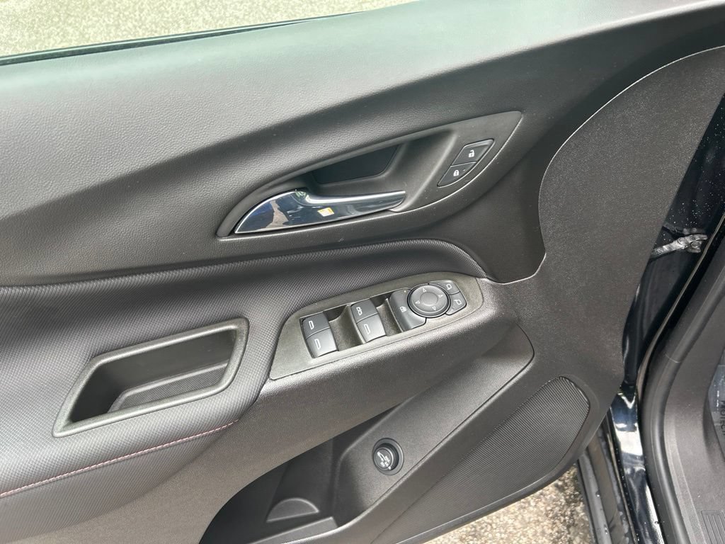 Used 2024 Chevrolet Equinox RS FWD image 16