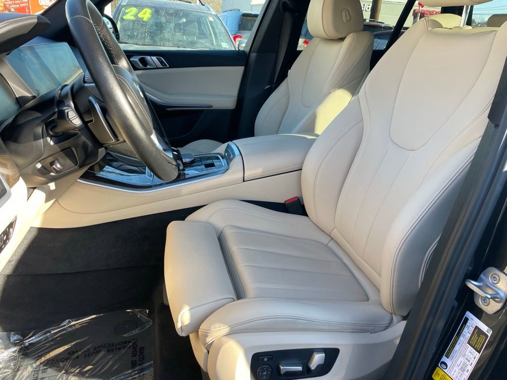 Used 2022 BMW X5 xDrive40i w/ Premium Package AWD/4WD image 6