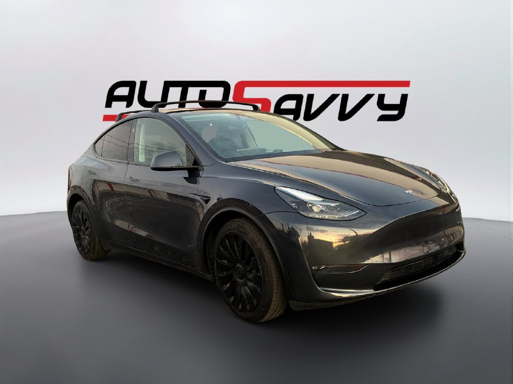 Used 2023 Tesla Model Y Long Range AWD/4WD image 3