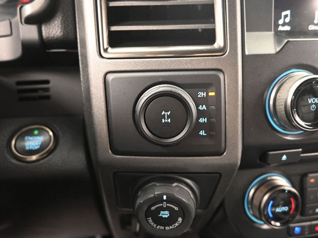 Used 2018 Ford F150 Raptor w/ Equipment Group 802A Luxury image 16