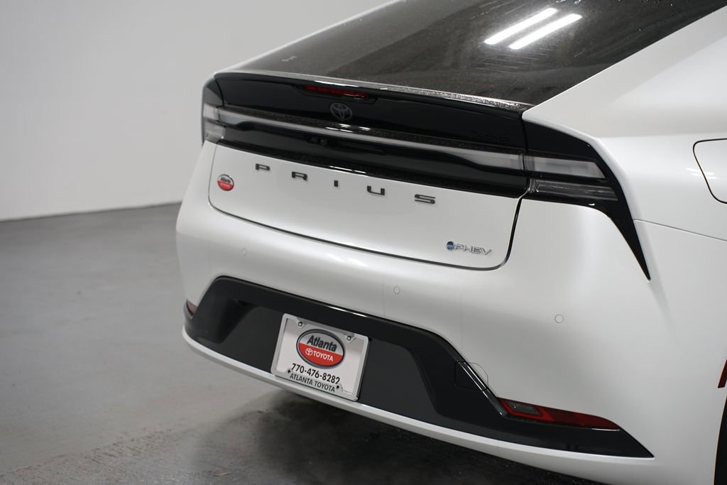 New 2026 Toyota Prius Plug-In Hybrid image 9