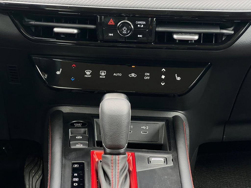 New 2027 Nissan Kicks SR w/ Cold Weather Package FWD image 5