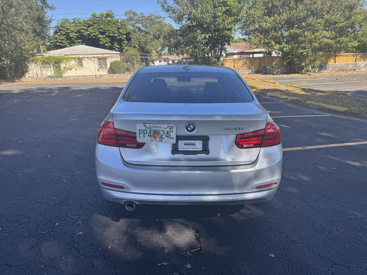 Used 2016 BMW 320i Sedan image 7