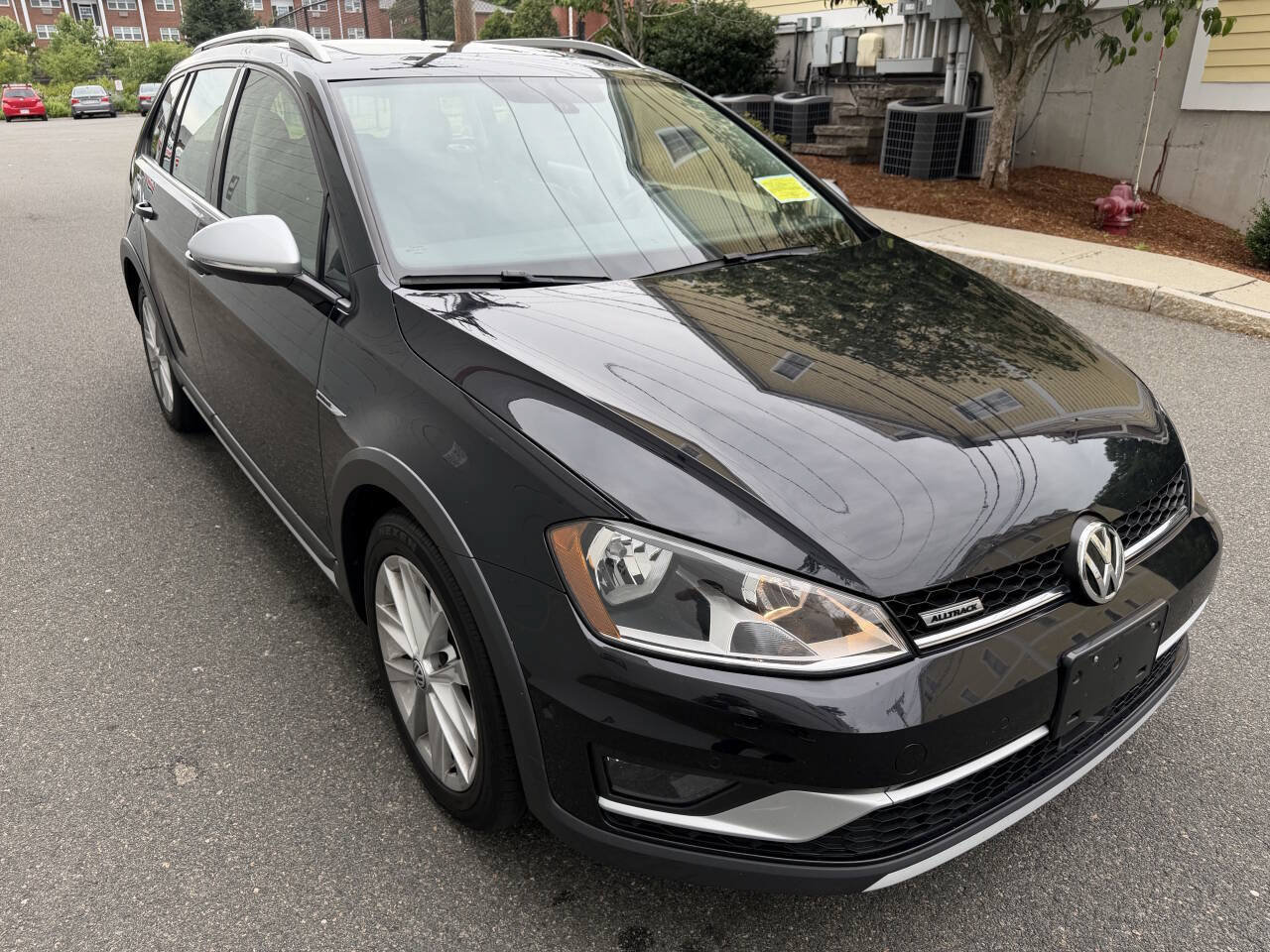 Used 2017 Volkswagen Golf Alltrack SE AWD/4WD image 7